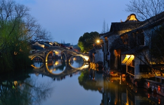 【慢*時光---江南童趣篇】 常州恐龍園+夜宿烏鎮西柵（日景.夜景）+上海迪士尼樂園純玩四日